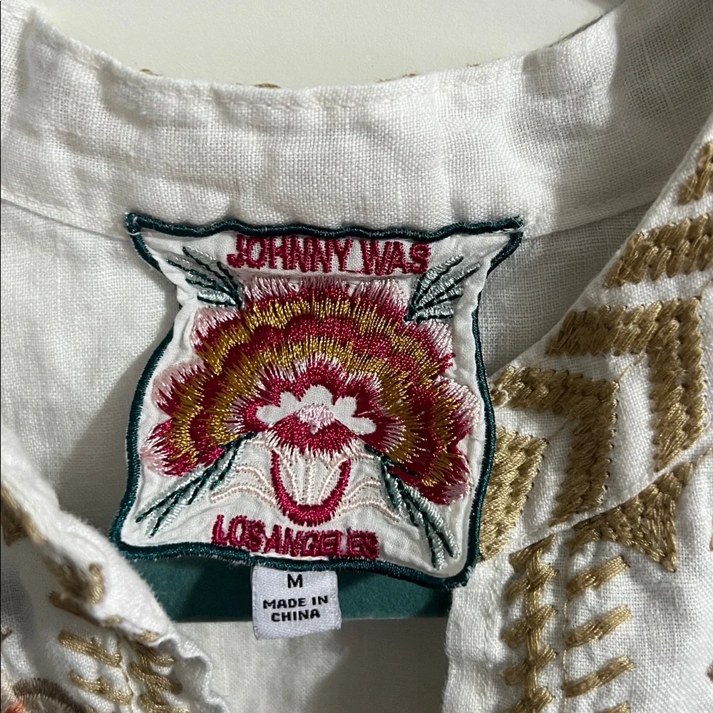 Johnny Was Rianne top medium white floral linen embossed - Picture 6 of 9